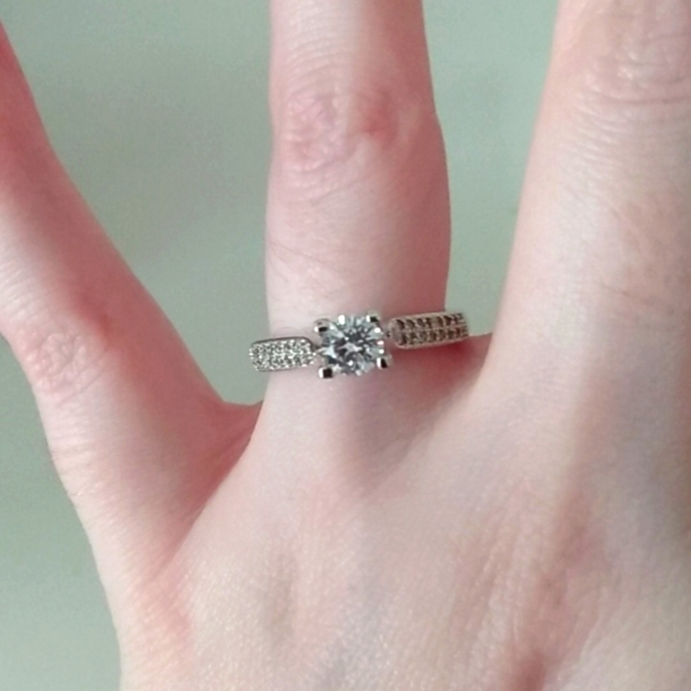 Fragrant Jewels Ring, Solitaire
